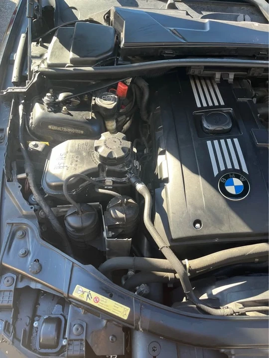 2008 BMW E93 335i Convertible - Image 8 of 10