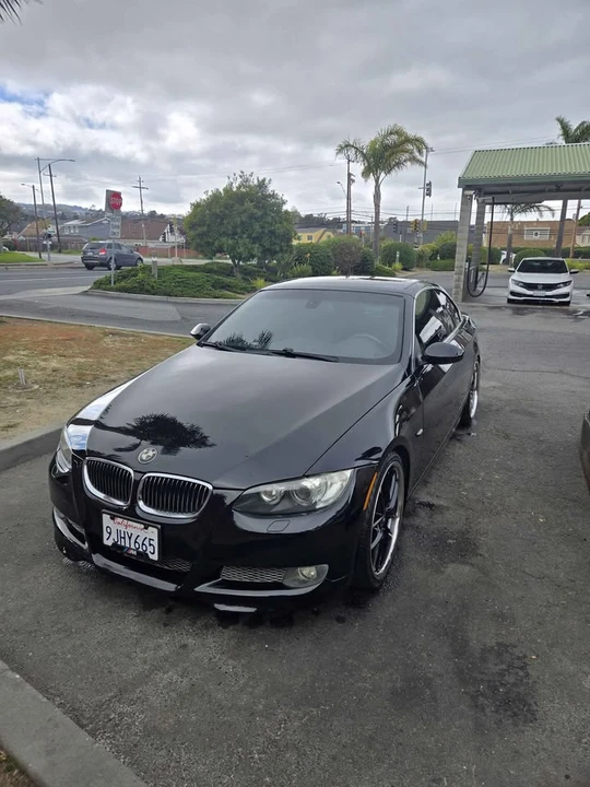 2008 BMW E93 335i Convertible - Image 2 of 9