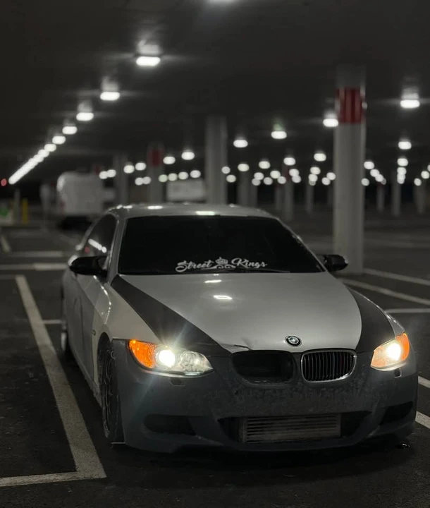 2008 BMW E93 335i Convertible - Image 3 of 4