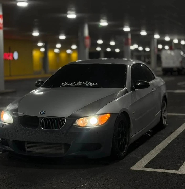 2008 BMW E93 335i Convertible - Image 4 of 4