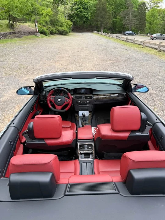 2008 BMW E93 335i Convertible - Image 16 of 20