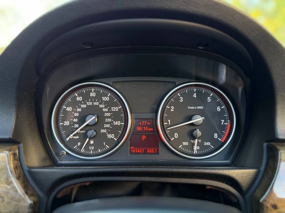 2008 BMW E93 335i Convertible - Image 16 of 20