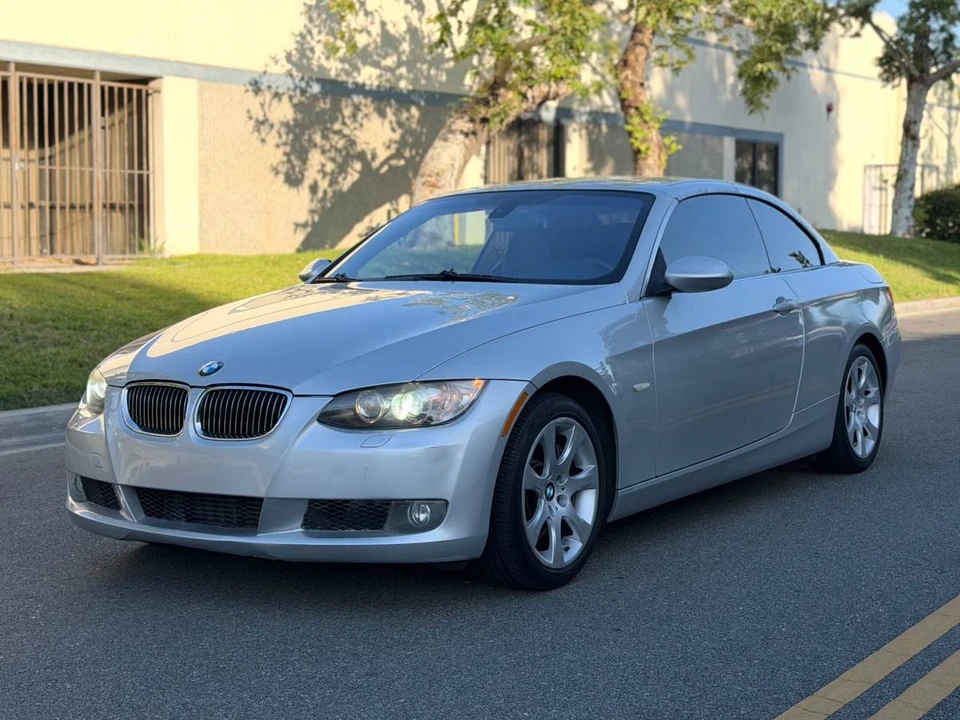 2008 BMW E93 335i Convertible - Image 19 of 20