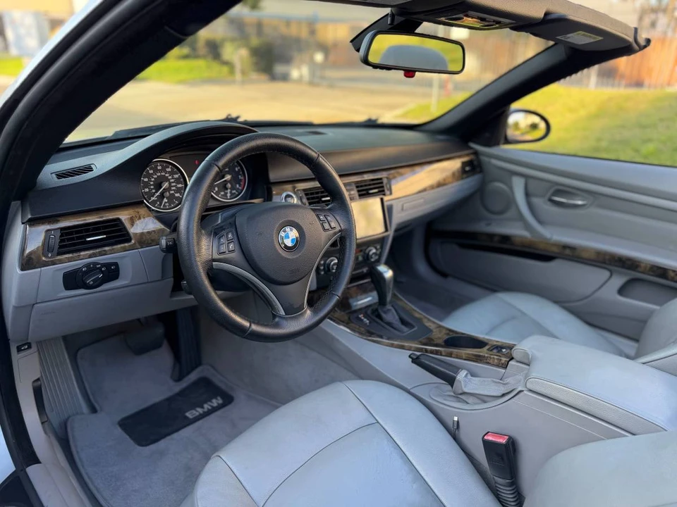 2008 BMW E93 335i Convertible - Image 12 of 20