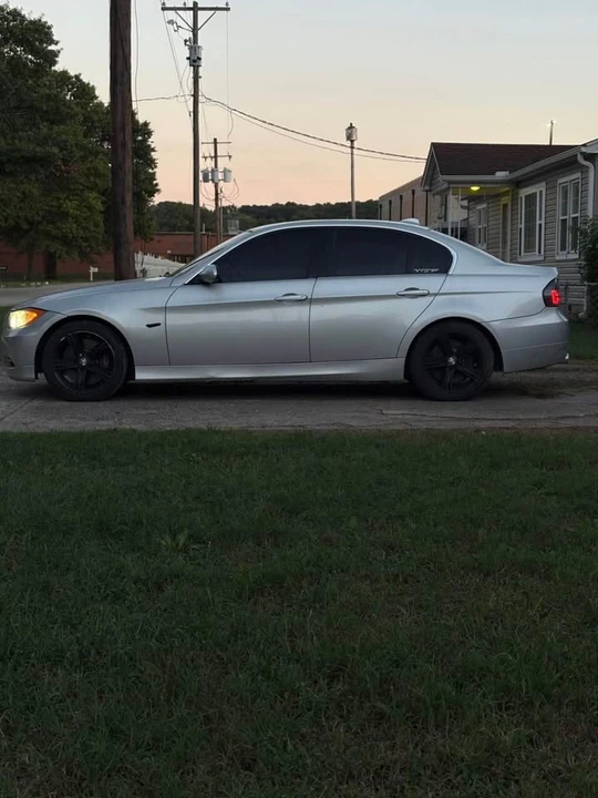 2008 BMW E90 335i Sedan - Image 2 of 3