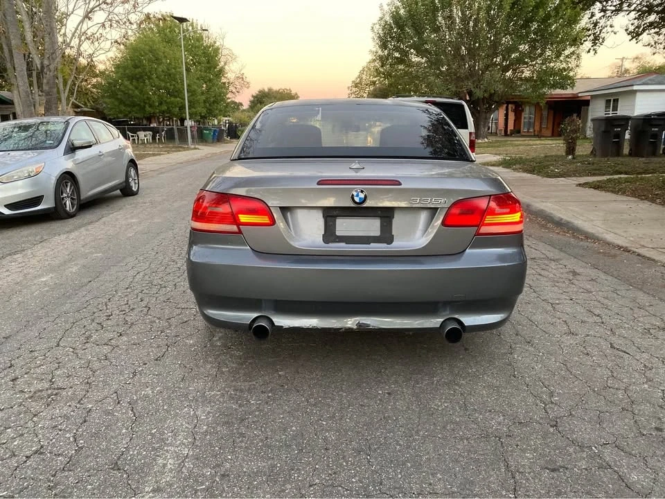 2008 BMW E93 335i Convertible - Image 5 of 5