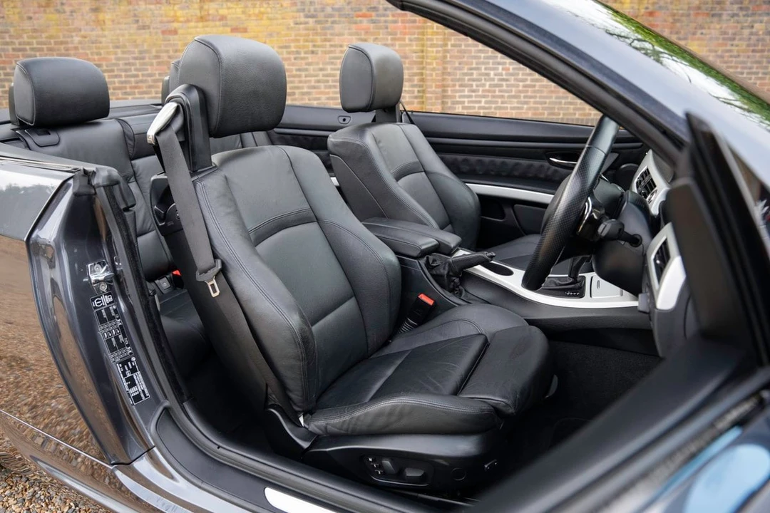 2008 BMW E93 3 Series Convertible - Image 16 of 30