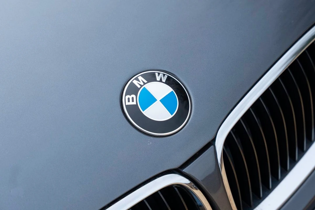 2008 BMW E93 3 Series Convertible - Image 12 of 30