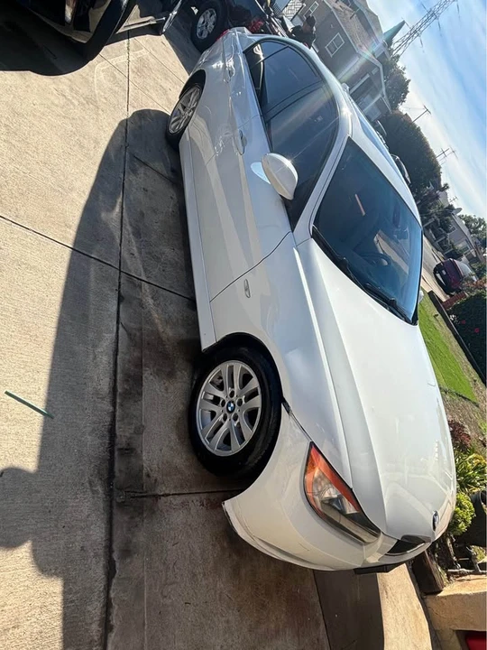 2008 BMW E90 3 Series Sedan - Image 4 of 6