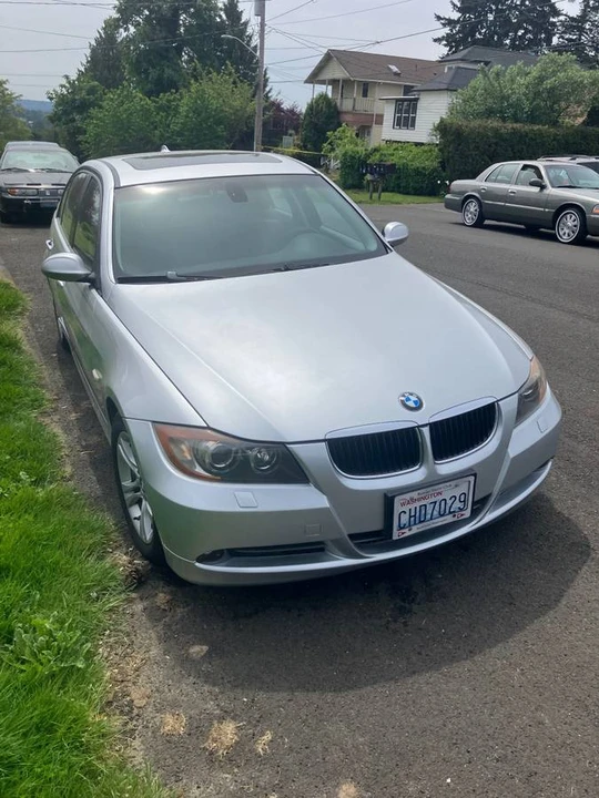 2008 BMW E90 3 Series Sedan - Image 2 of 8