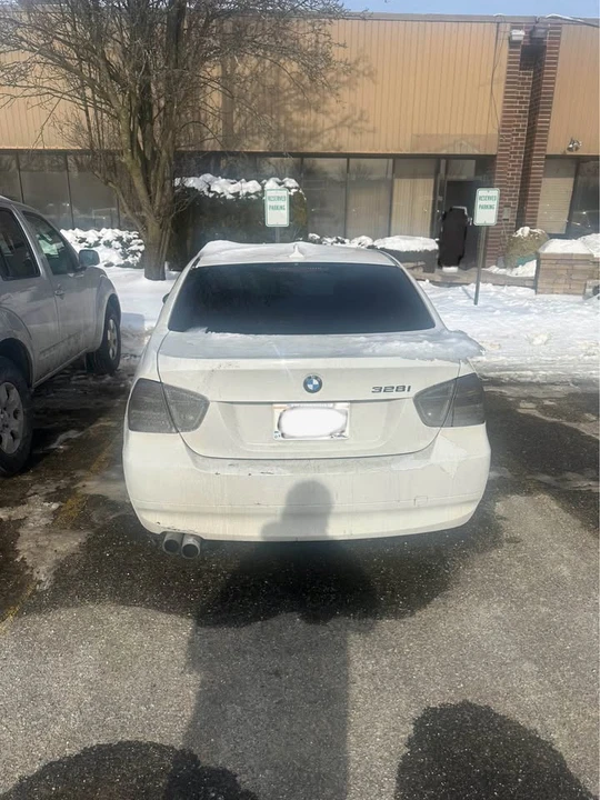 2008 BMW E90 3 Series Sedan - Image 4 of 6