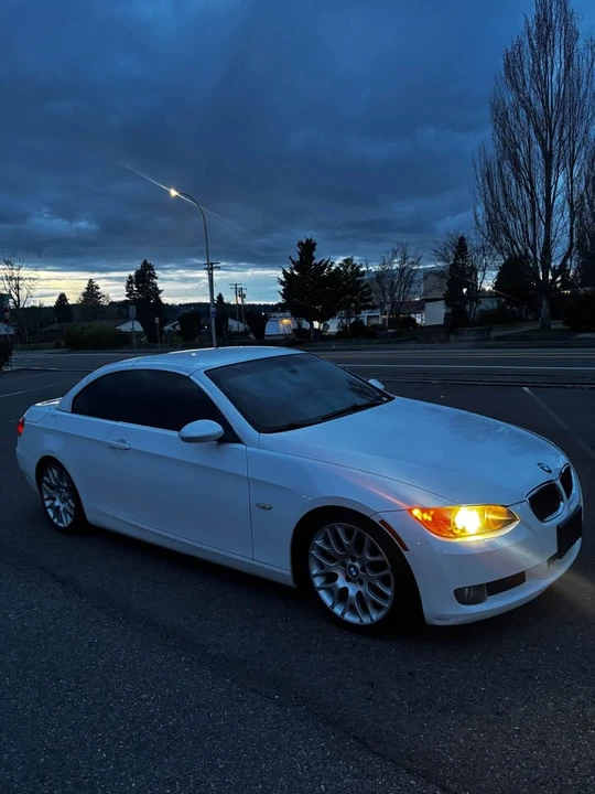 2008 BMW E90 3 Series Sedan - Image 2 of 9