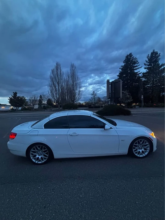 2008 BMW E90 3 Series Sedan - Image 4 of 9