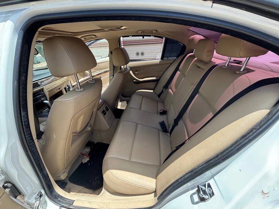 2008 BMW E90 3 Series Sedan - Image 4 of 5