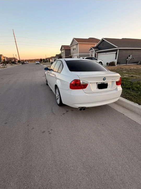 2008 BMW E90 3 Series Sedan - Image 3 of 8
