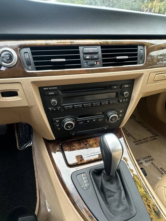 2008 BMW E90 3 Series Sedan - Image 14 of 19