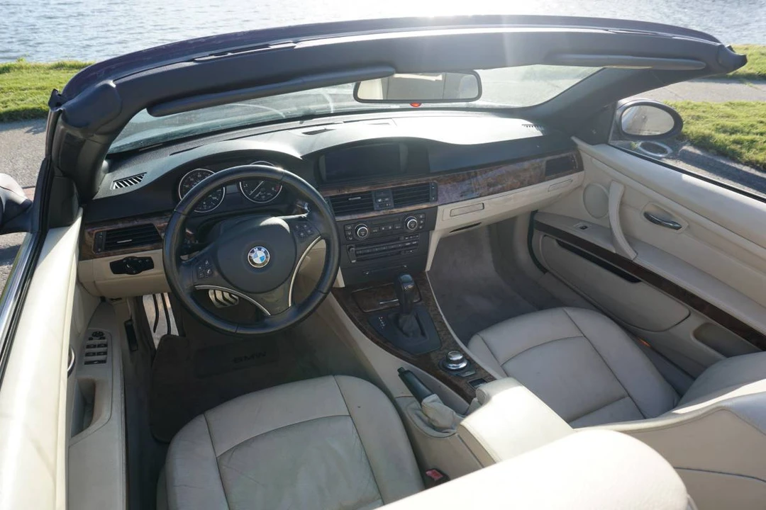 2008 BMW E93 3 Series Convertible - Image 12 of 16