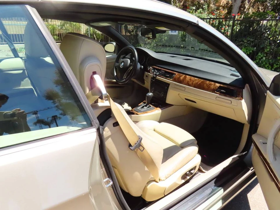 2008 BMW E93 3 Series Convertible - Image 11 of 24