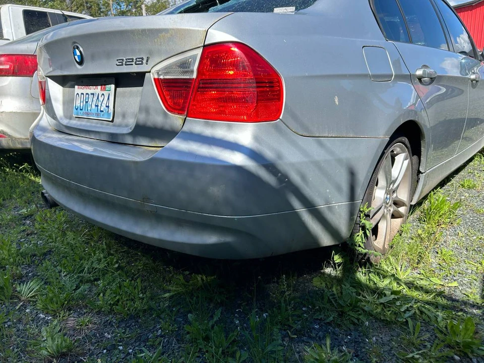 2008 BMW E90 3 Series Sedan - Image 3 of 5
