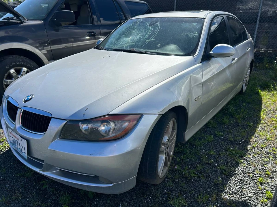 2008 BMW E90 3 Series Sedan - Image 5 of 5