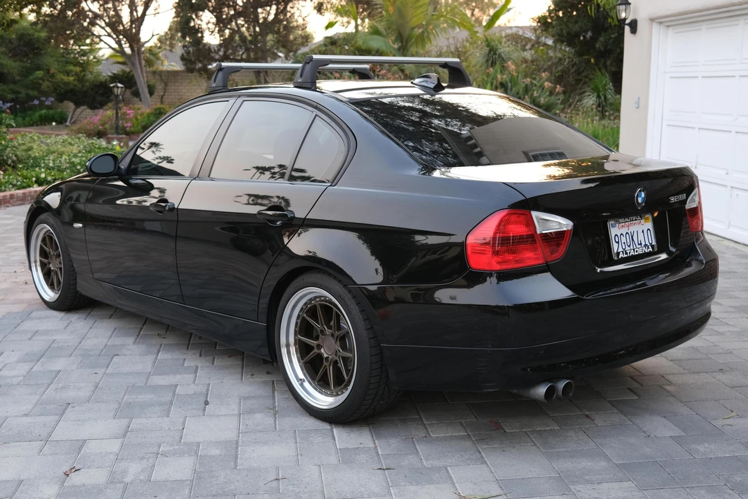 2008 BMW E90 3 Series Sedan - Image 4 of 5