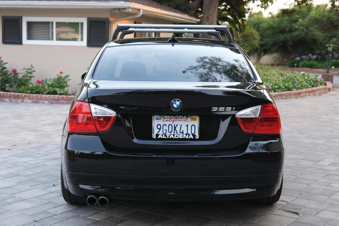 2008 BMW E90 3 Series Sedan - Image 5 of 5
