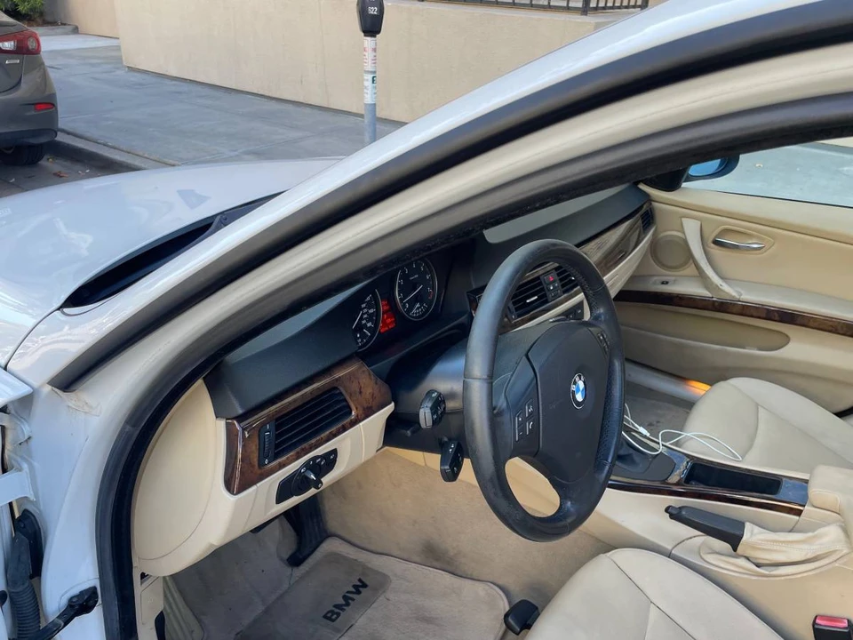 2008 BMW E90 3 Series Sedan - Image 15 of 19