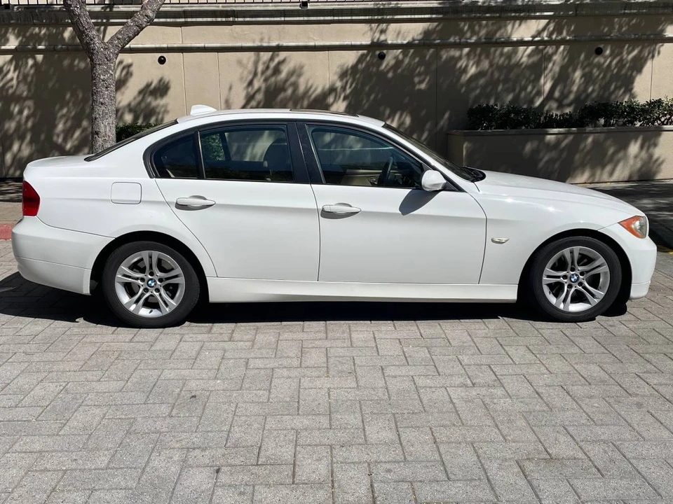 2008 BMW E90 3 Series Sedan - Image 4 of 19