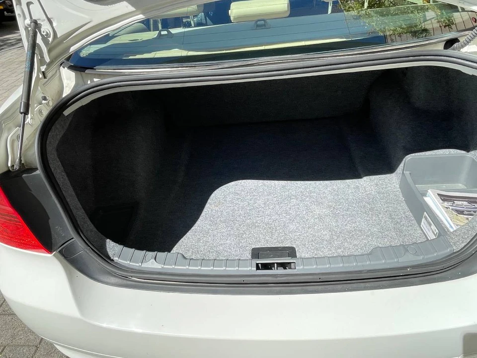 2008 BMW E90 3 Series Sedan - Image 18 of 19