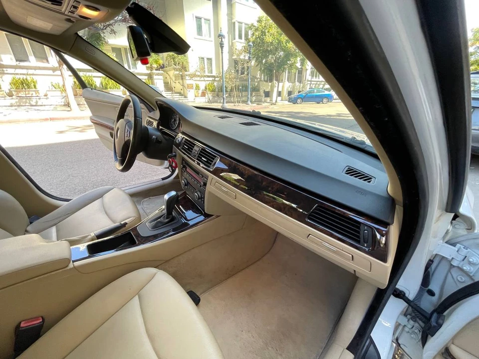 2008 BMW E90 3 Series Sedan - Image 12 of 19