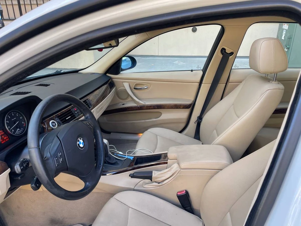 2008 BMW E90 3 Series Sedan - Image 14 of 19