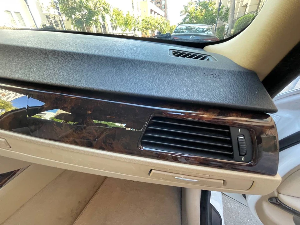 2008 BMW E90 3 Series Sedan - Image 11 of 19