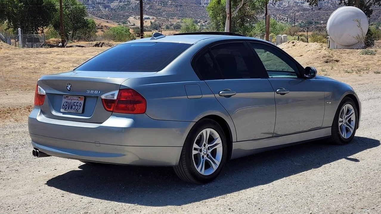 2008 BMW E90 3 Series Sedan - Image 7 of 12
