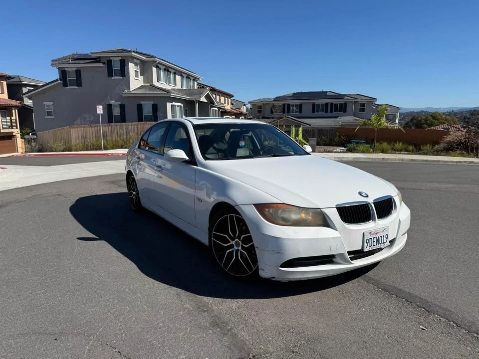 2008 BMW E90 3 Series Sedan - Image 5 of 10