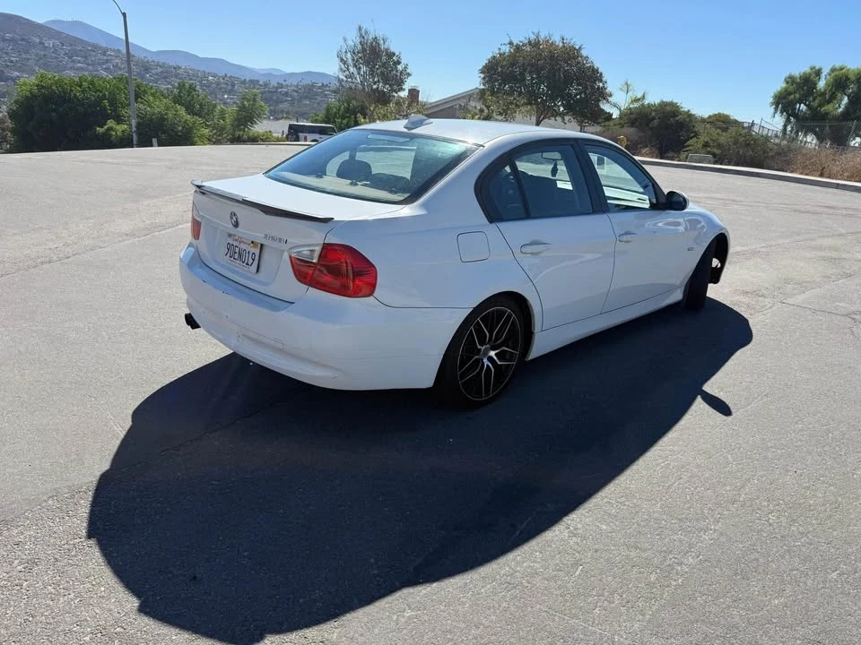 2008 BMW E90 3 Series Sedan - Image 9 of 10