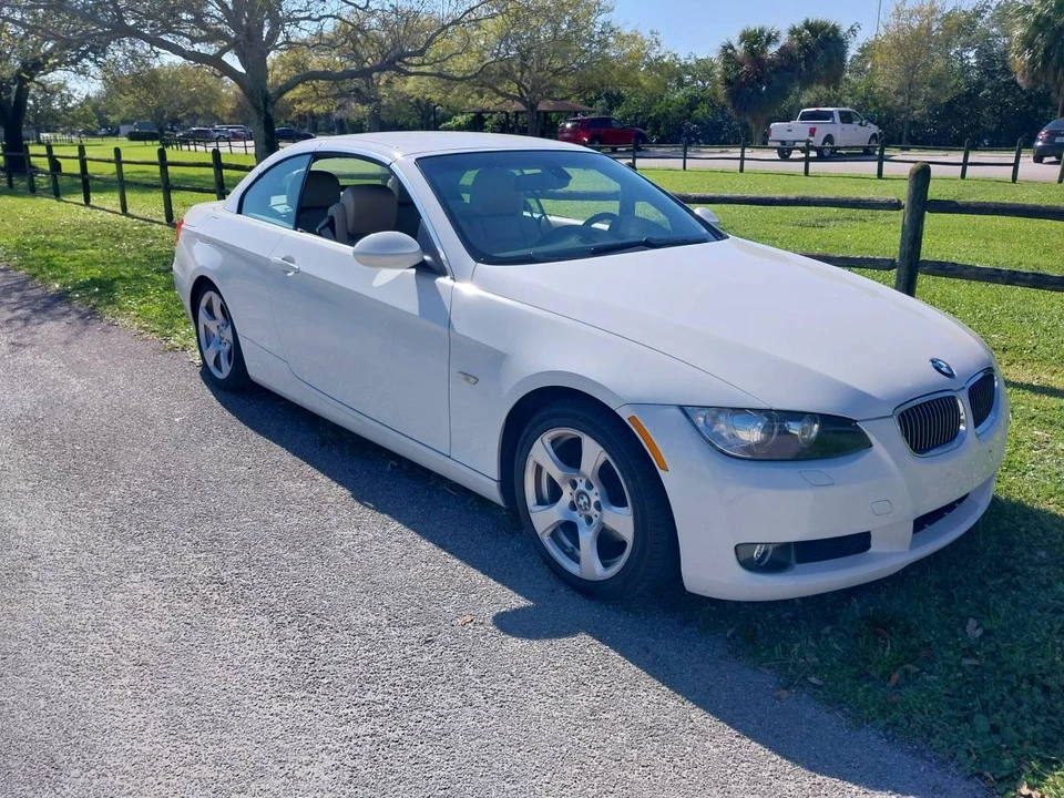 2008 BMW E90 3 Series Sedan - Image 2 of 4
