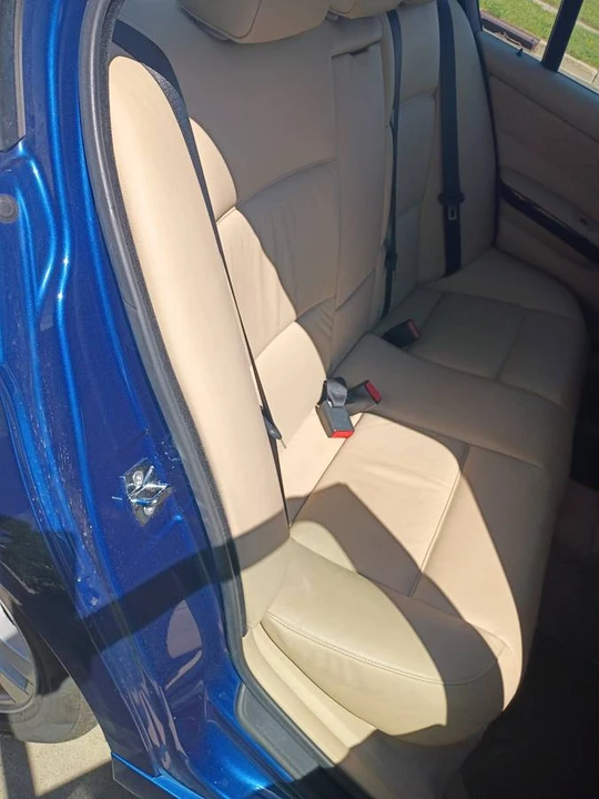 2008 BMW E90 3 Series Sedan - Image 17 of 23