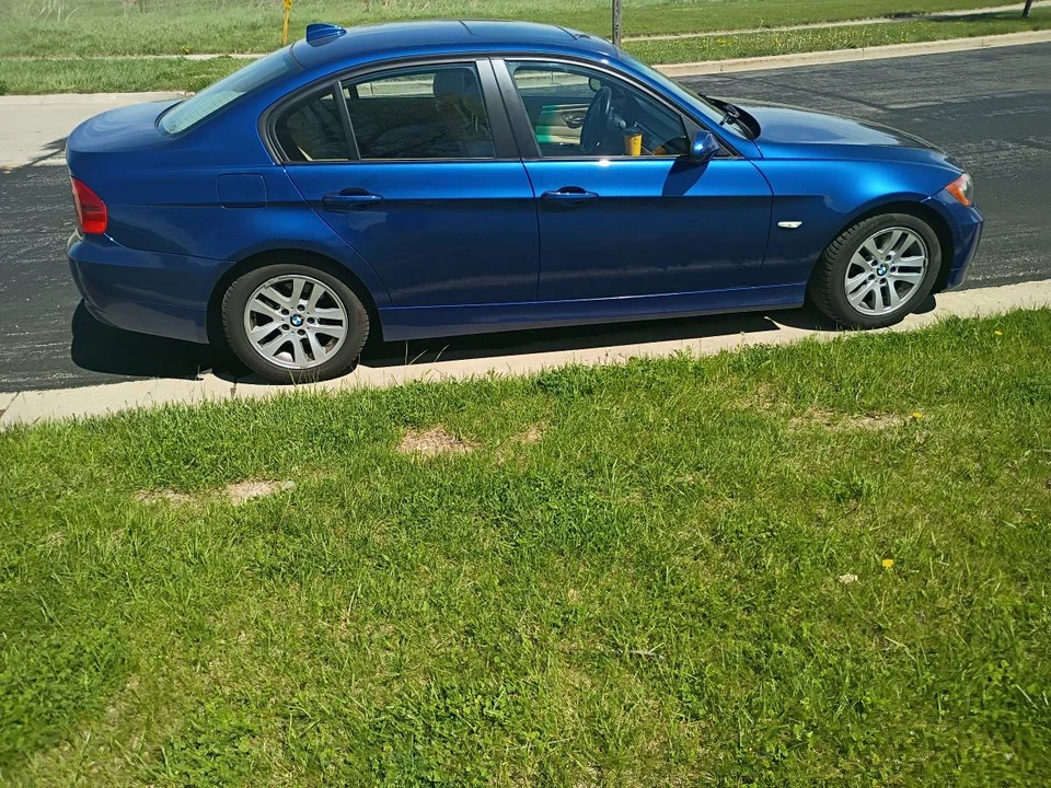 2008 BMW E90 3 Series Sedan - Image 2 of 23