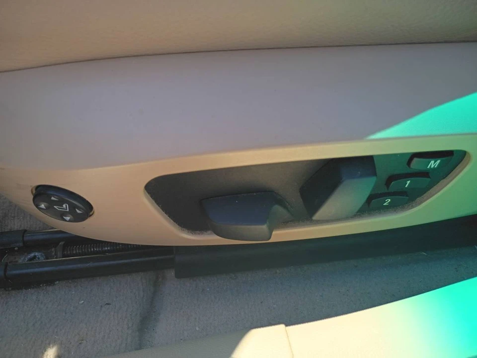 2008 BMW E90 3 Series Sedan - Image 14 of 23