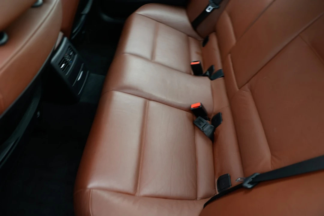 2008 BMW E90 3 Series Sedan - Image 10 of 12