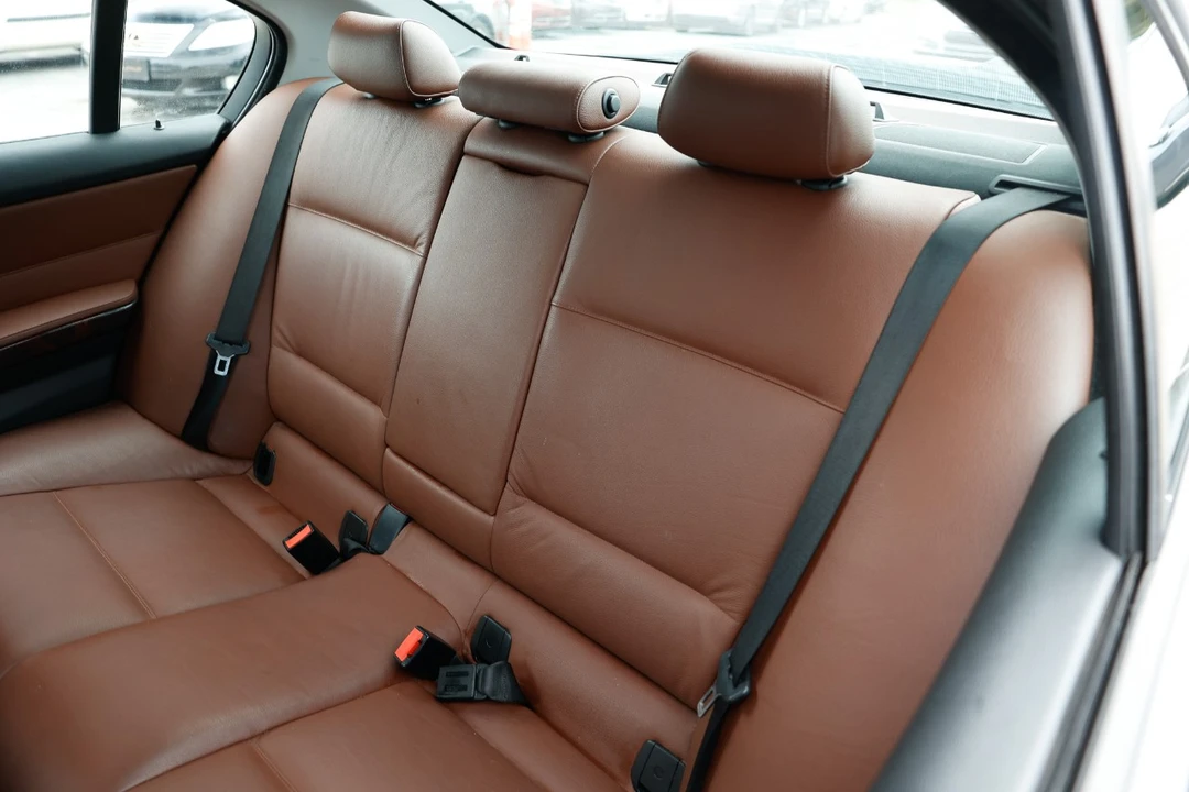 2008 BMW E90 3 Series Sedan - Image 8 of 12