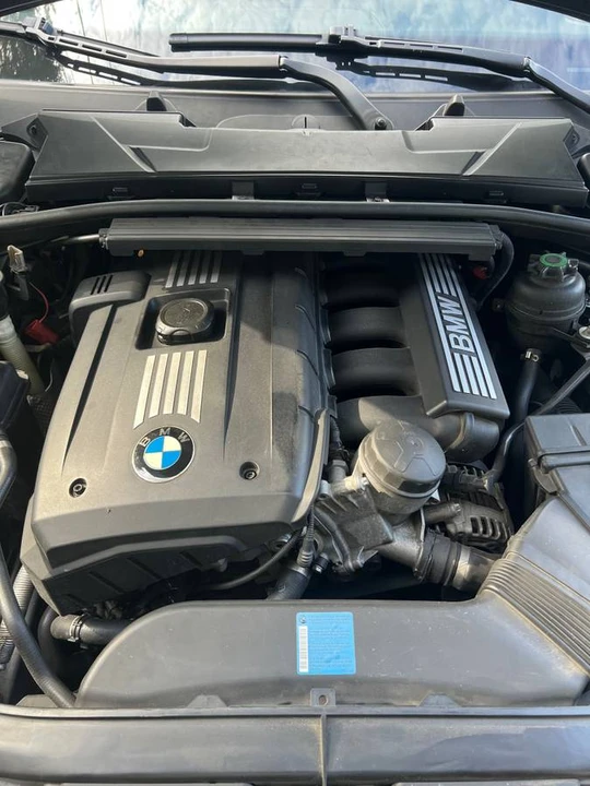 2008 BMW E90 3 Series Sedan - Image 13 of 17