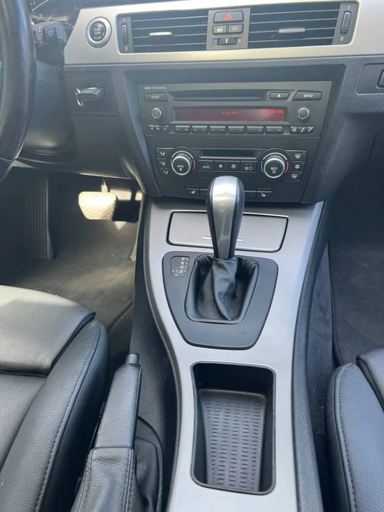 2008 BMW E90 3 Series Sedan - Image 5 of 17