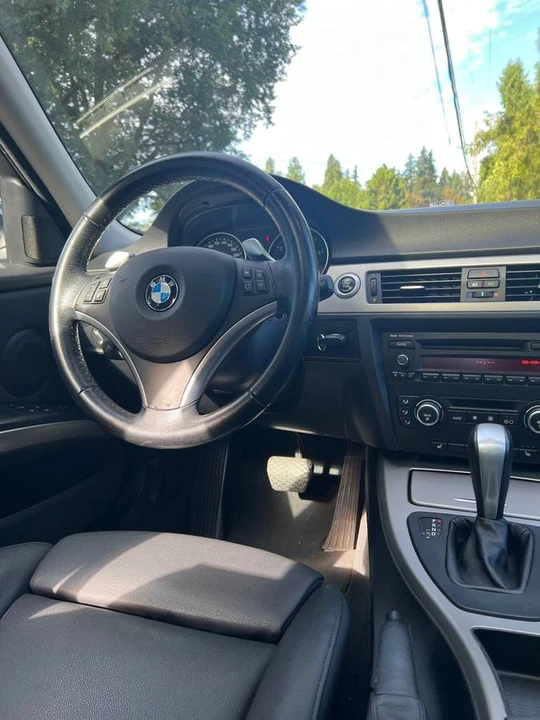 2008 BMW E90 3 Series Sedan - Image 7 of 17