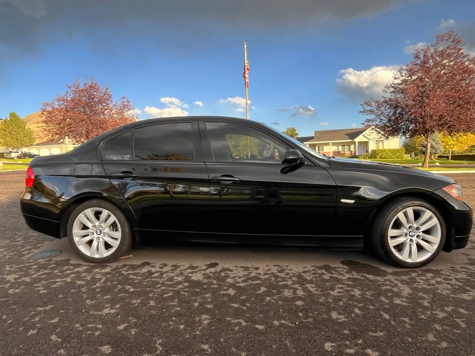 2008 BMW E90 3 Series Sedan - Image 3 of 5