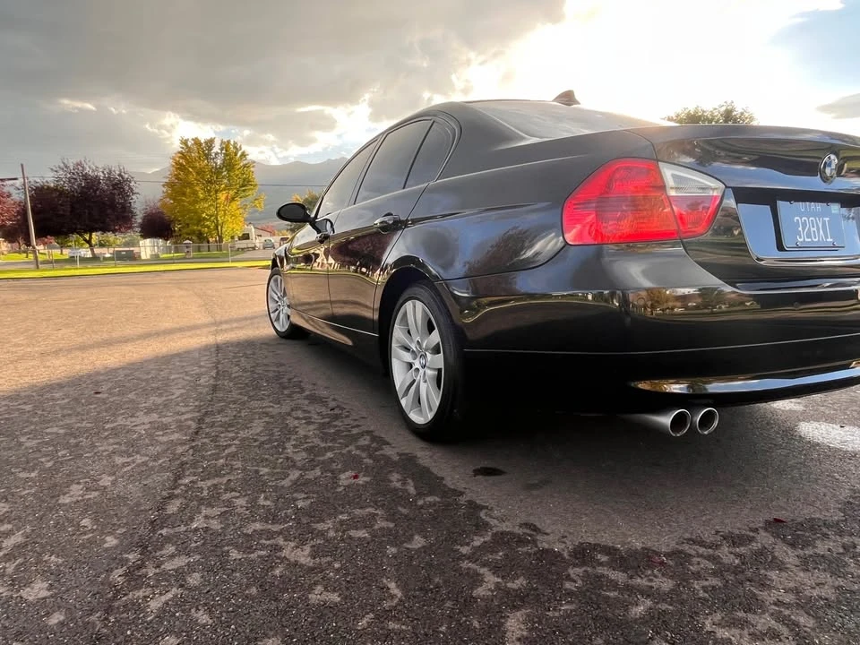 2008 BMW E90 3 Series Sedan - Image 4 of 5