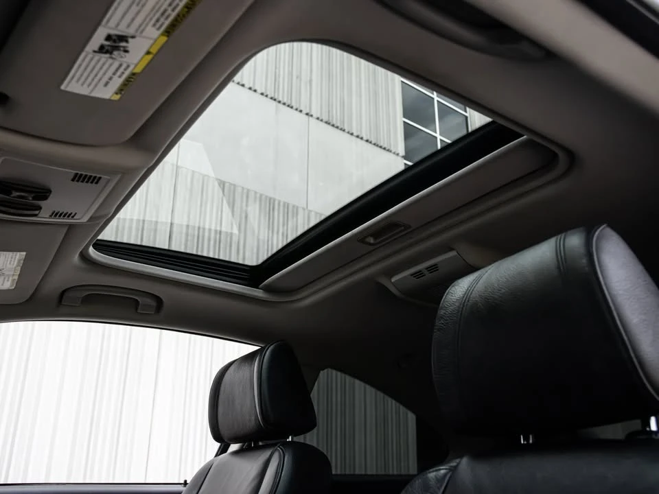2008 BMW E90 3 Series Sedan - Image 10 of 19