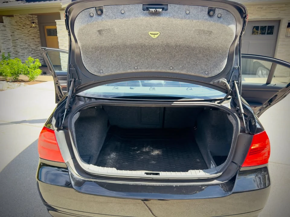 2008 BMW E90 3 Series Sedan - Image 9 of 12