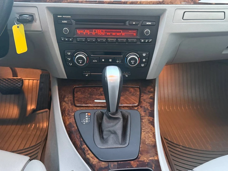 2008 BMW E90 335i Sedan - Image 12 of 24