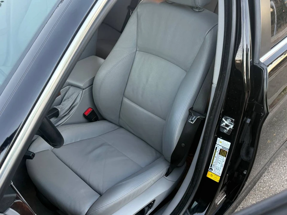 2008 BMW E90 335i Sedan - Image 14 of 24